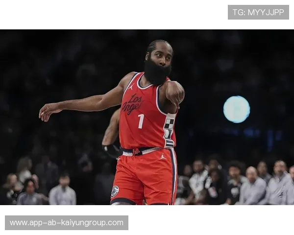 伦纳德29分难掩快船颓势哈登缺阵影响巨大