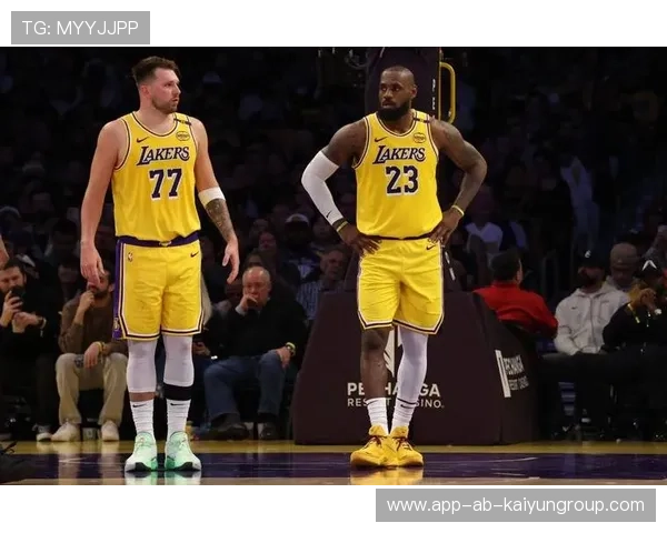 湖人管理层与詹姆斯达成共识赛季结束后和平分手