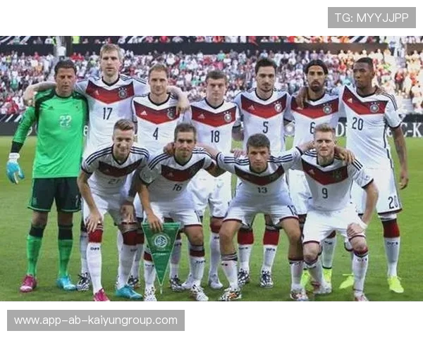 亚洲足球崛起：日韩在世界杯赛场上的战术博弈论。